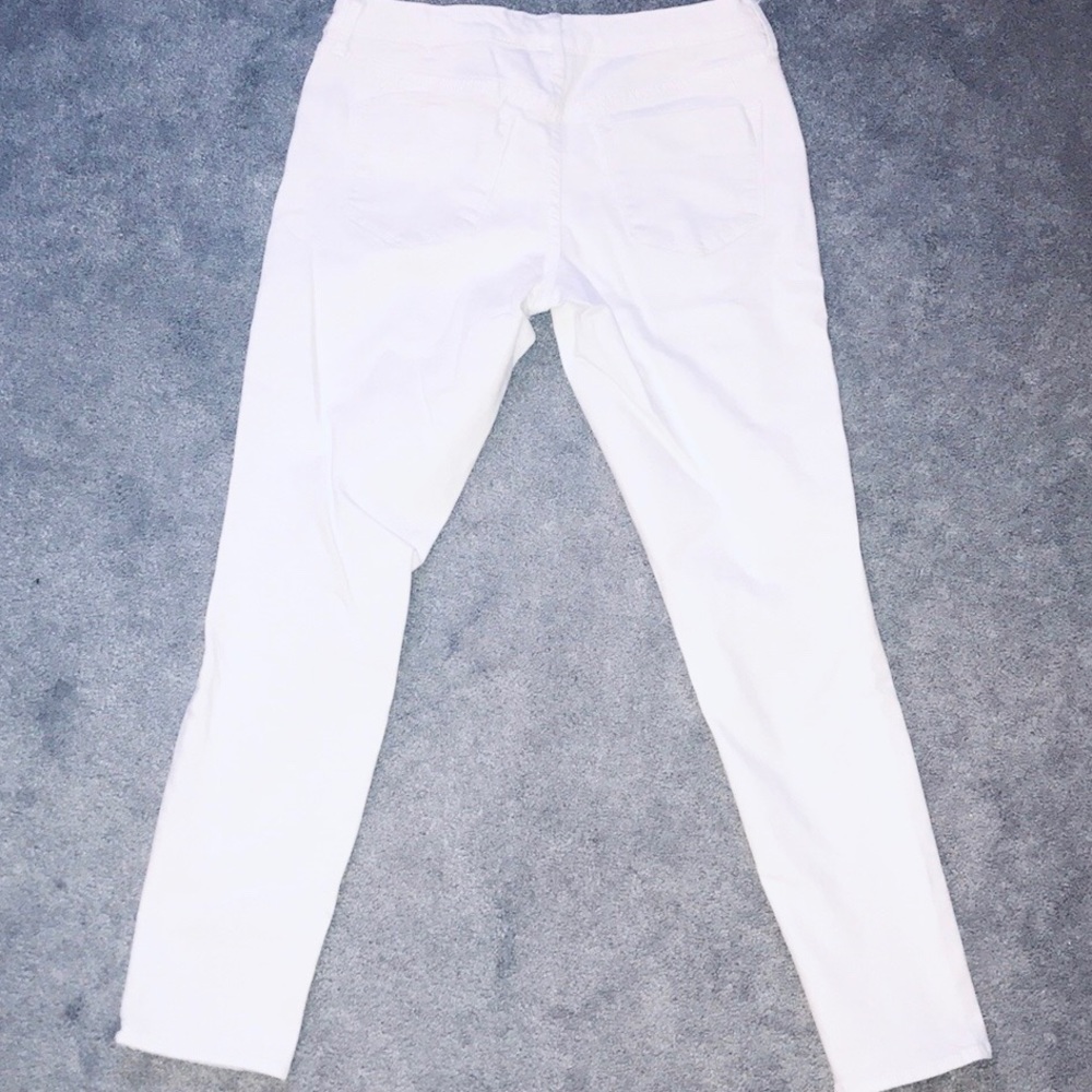 Mossimo Mid Rise cropped Jean